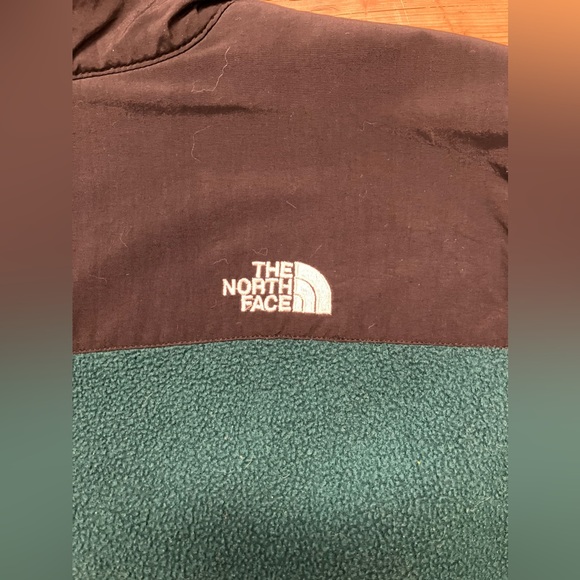 Great vintage pine green North Face fleece vest. Winter is coming! - Picture 5 of 8